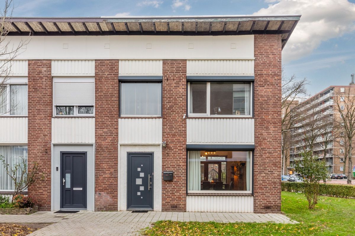 Eduard Meijerslaan 1 Photo Blur 42