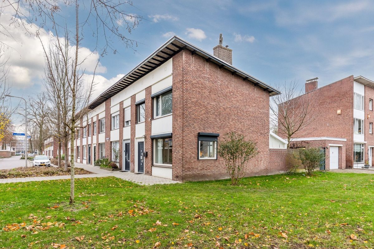 Eduard Meijerslaan 1 Photo Blur 33