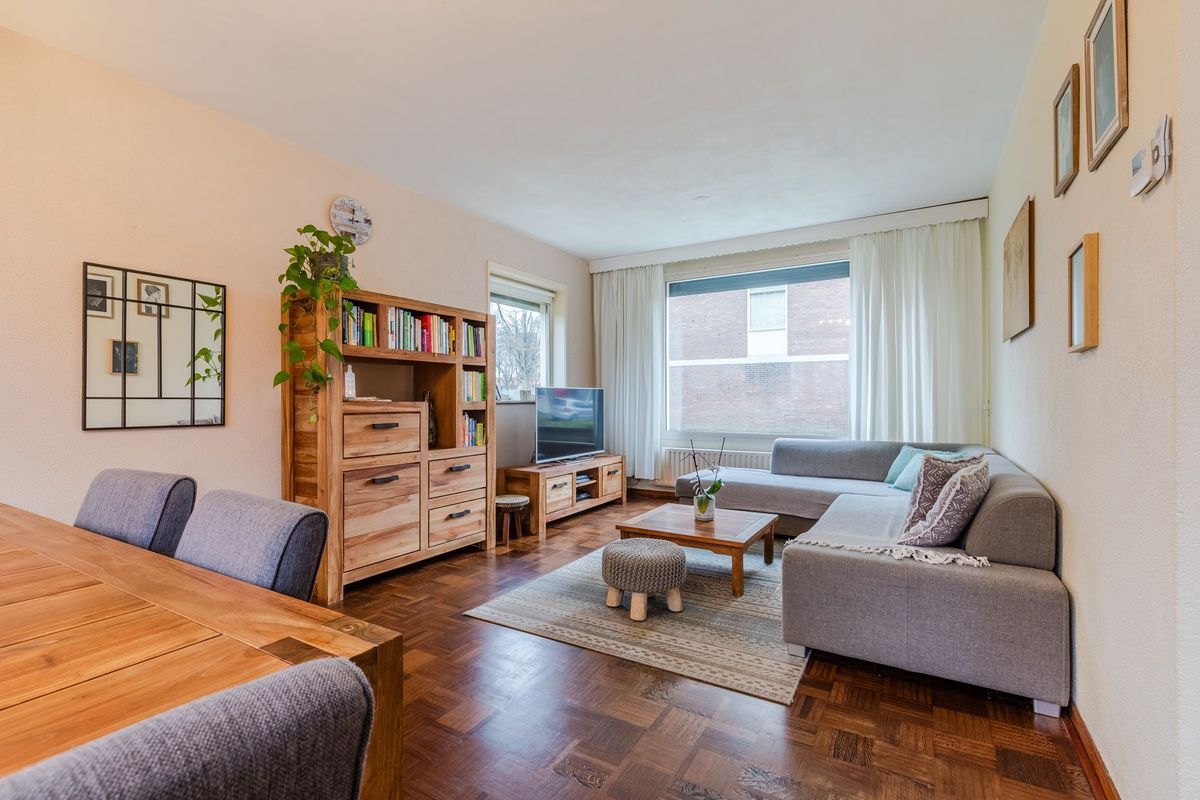 Eduard Meijerslaan 1 Photo Blur 2