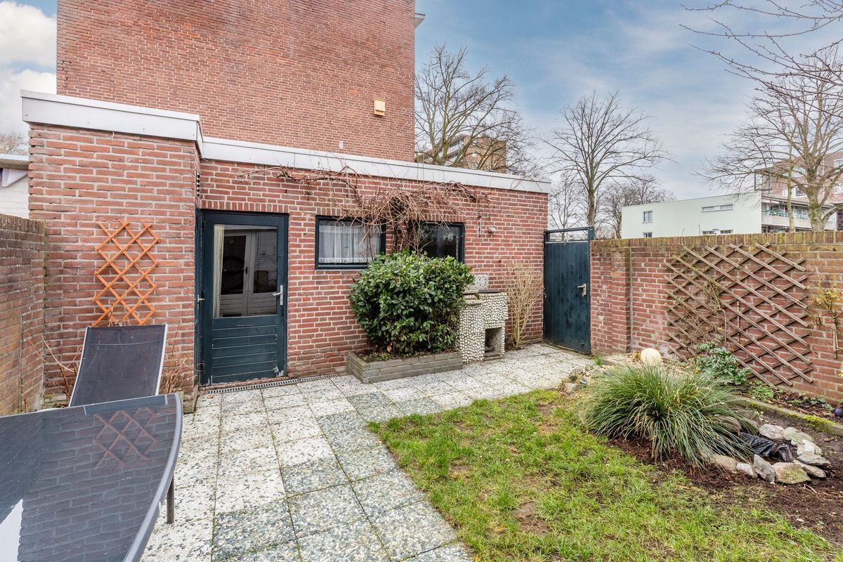 Eduard Meijerslaan 1 Photo Blur 23