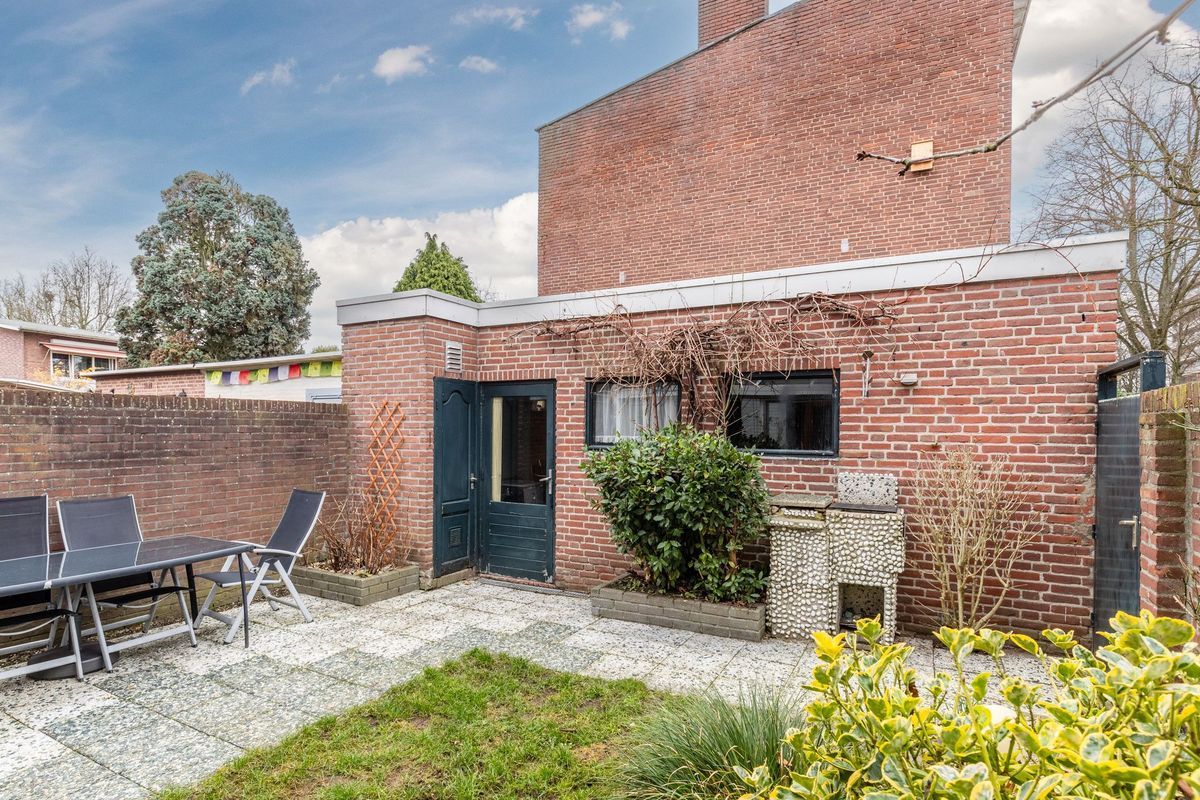 Eduard Meijerslaan 1 Photo Blur 24