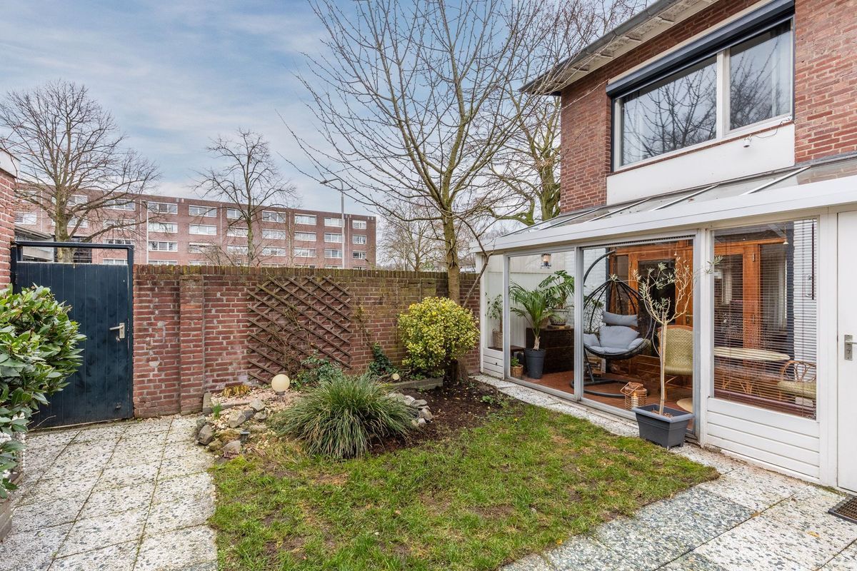 Eduard Meijerslaan 1 Photo Blur 25