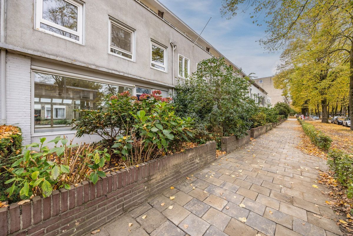 Postelse Hoeflaan 4 Photo Blur 50