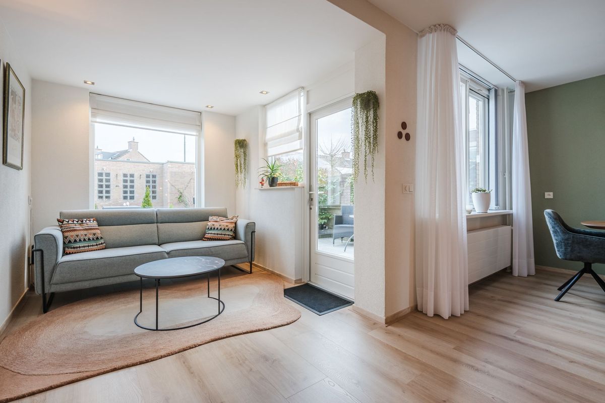 Josephus Alberdingk Thijmlaan 5 Photo Blur 12