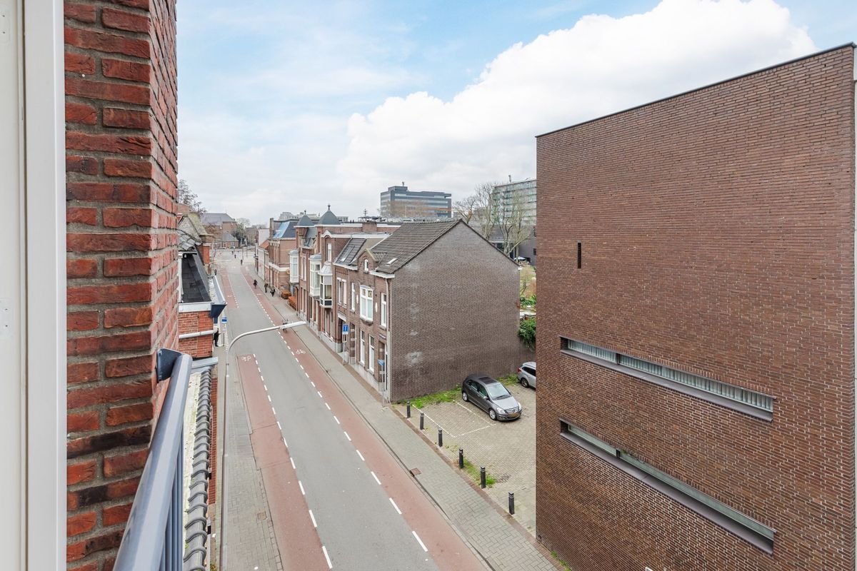 Bisschop Zwijsenstraat 31 - b Photo Blur 7