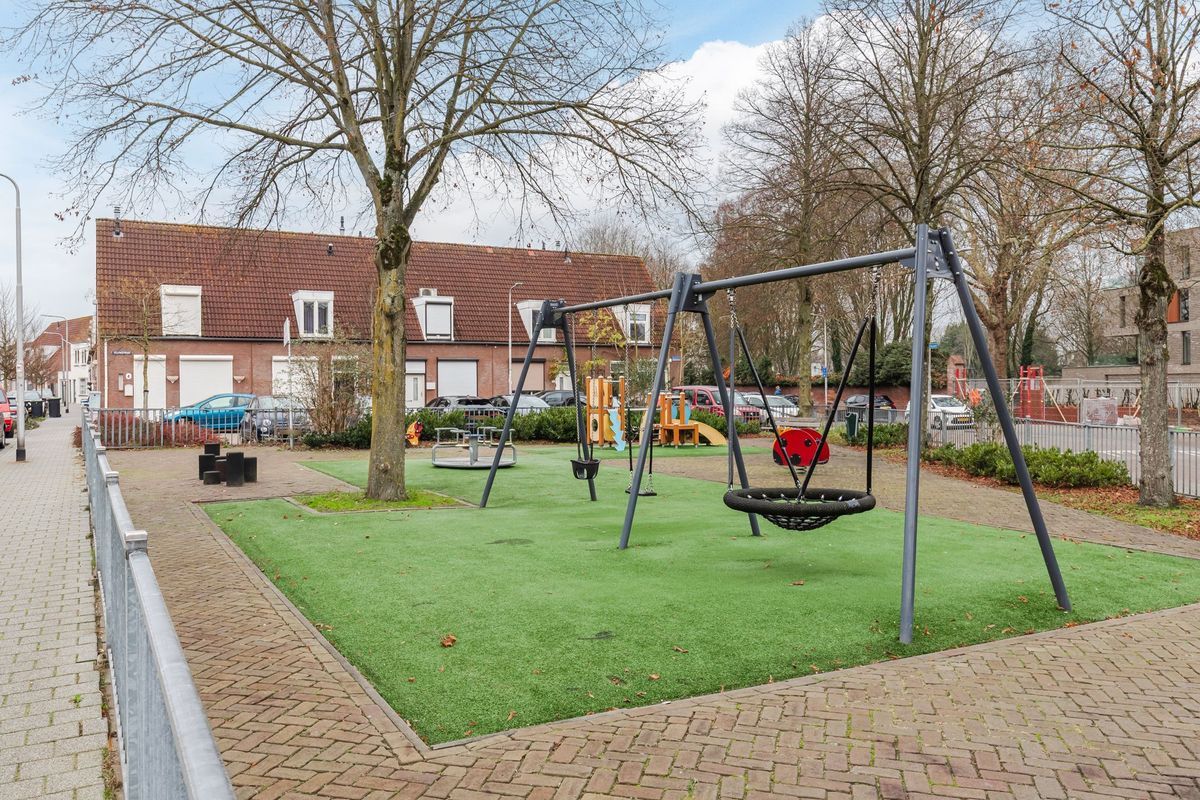 Bisschop Zwijsenstraat 31 - b Photo Blur 29