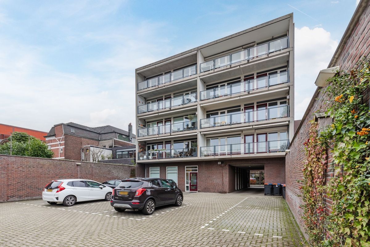 Bisschop Zwijsenstraat 31 - b Photo Blur 26