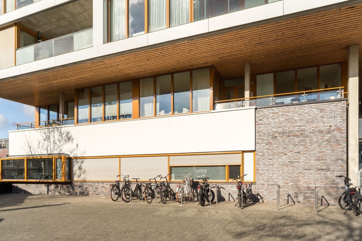 Anne Frankplein 3 - A Photo Blur 40