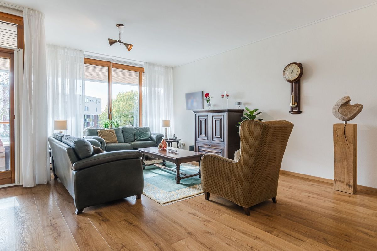 Anne Frankplein 3 - A Photo Blur 16