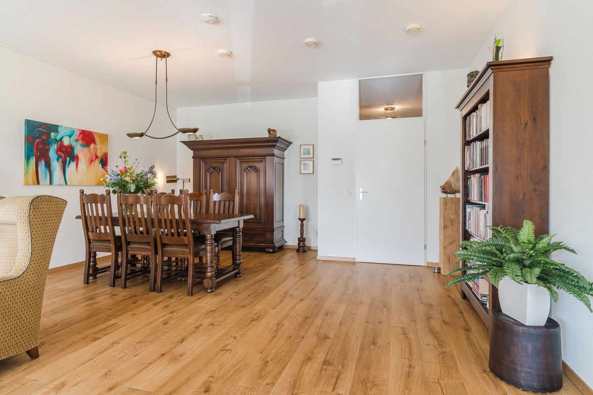 Anne Frankplein 3 - A Photo Blur 13