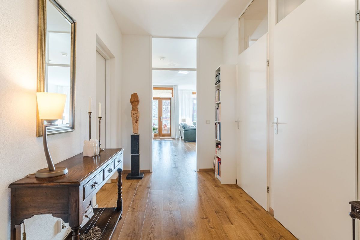 Anne Frankplein 3 - A Photo Blur 8