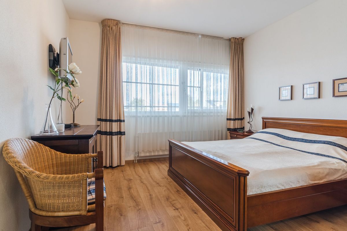 Anne Frankplein 3 - A Photo Blur 26