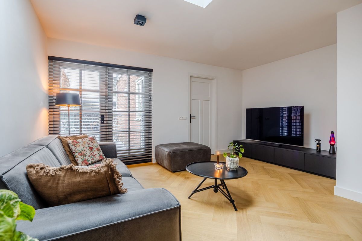 Prins Hendrikstraat 3 Photo Blur 6