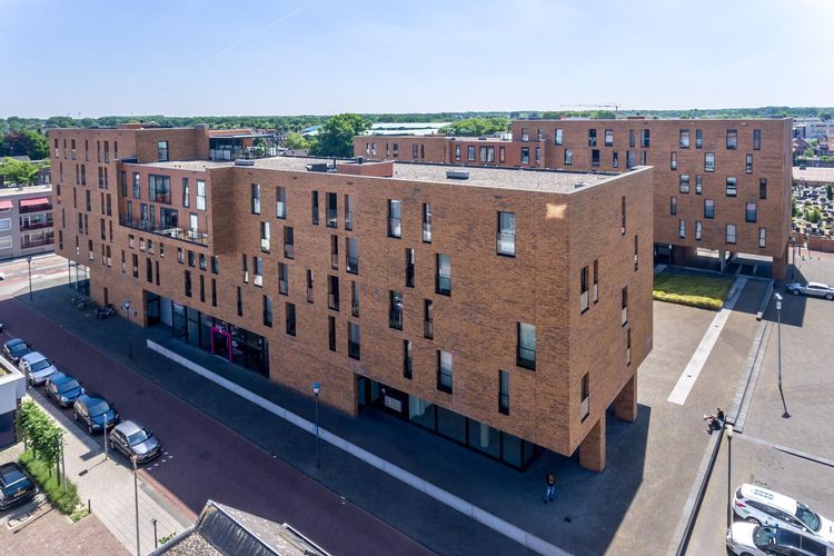 St. Jansplein 14 Photo 1