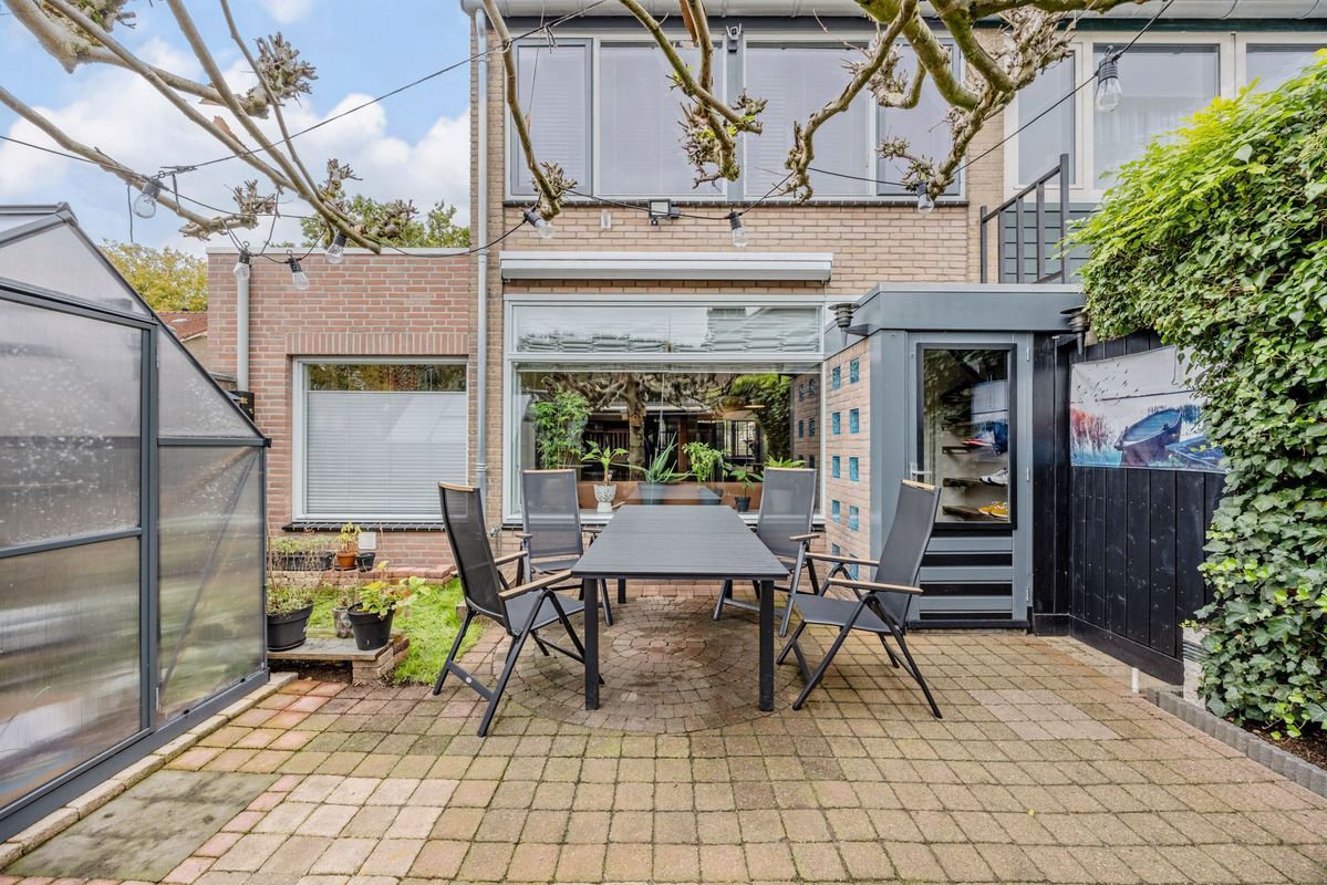 Giraffestraat 2 Photo Blur 33