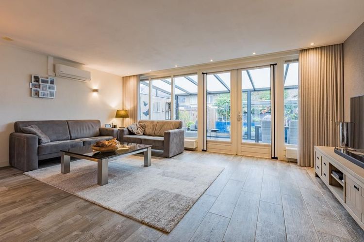 Dolphijnstraat 8 Photo 1