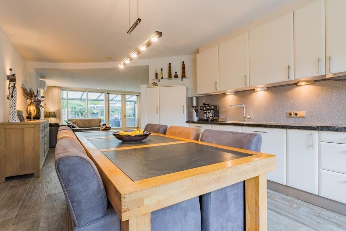 Dolphijnstraat 8 Photo Blur 9