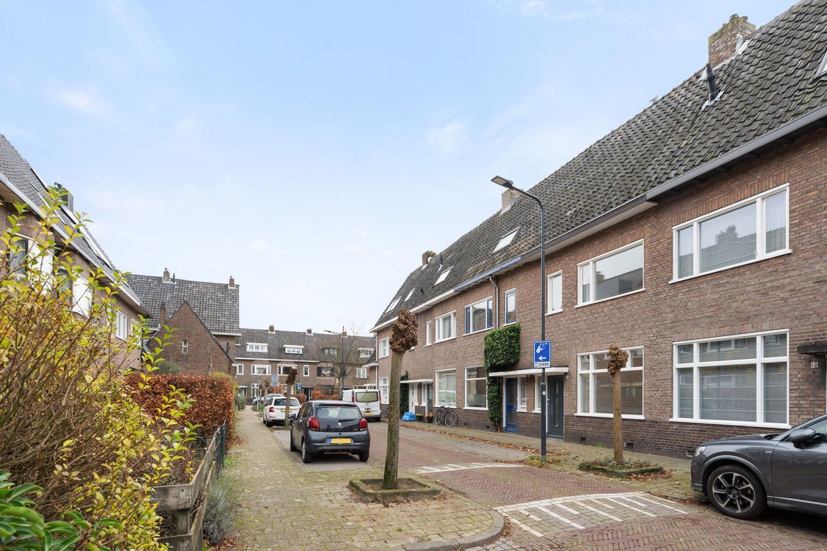 Maanstraat 12 Photo Blur 31