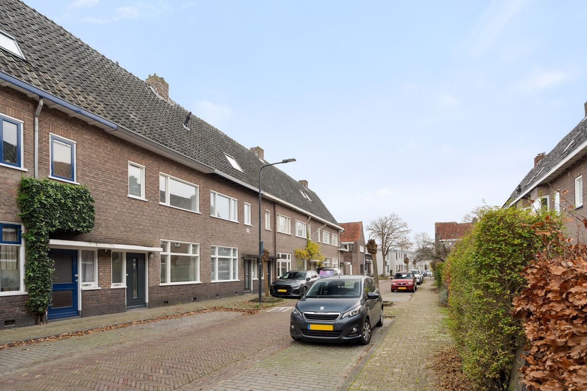 Maanstraat 12 Photo Blur 29