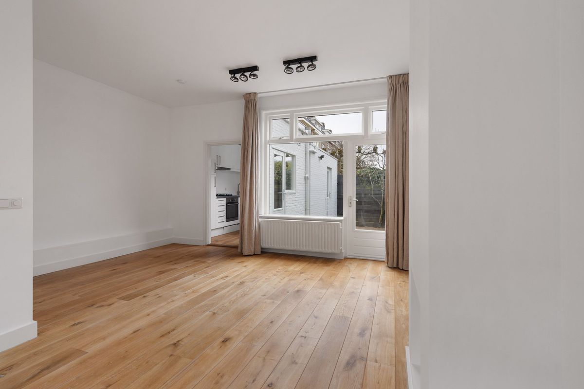 Maanstraat 12 Photo Blur 6