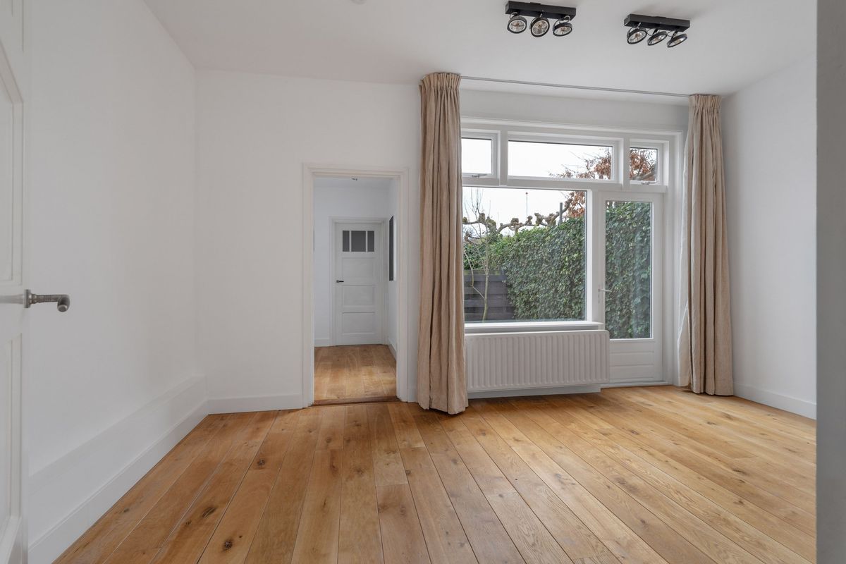 Maanstraat 12 Photo Blur 4