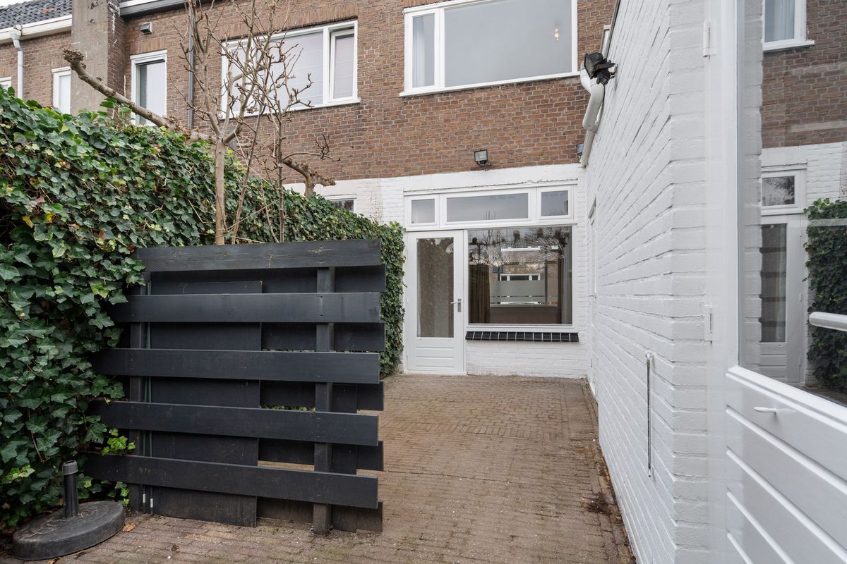 Maanstraat 12 Photo Blur 13