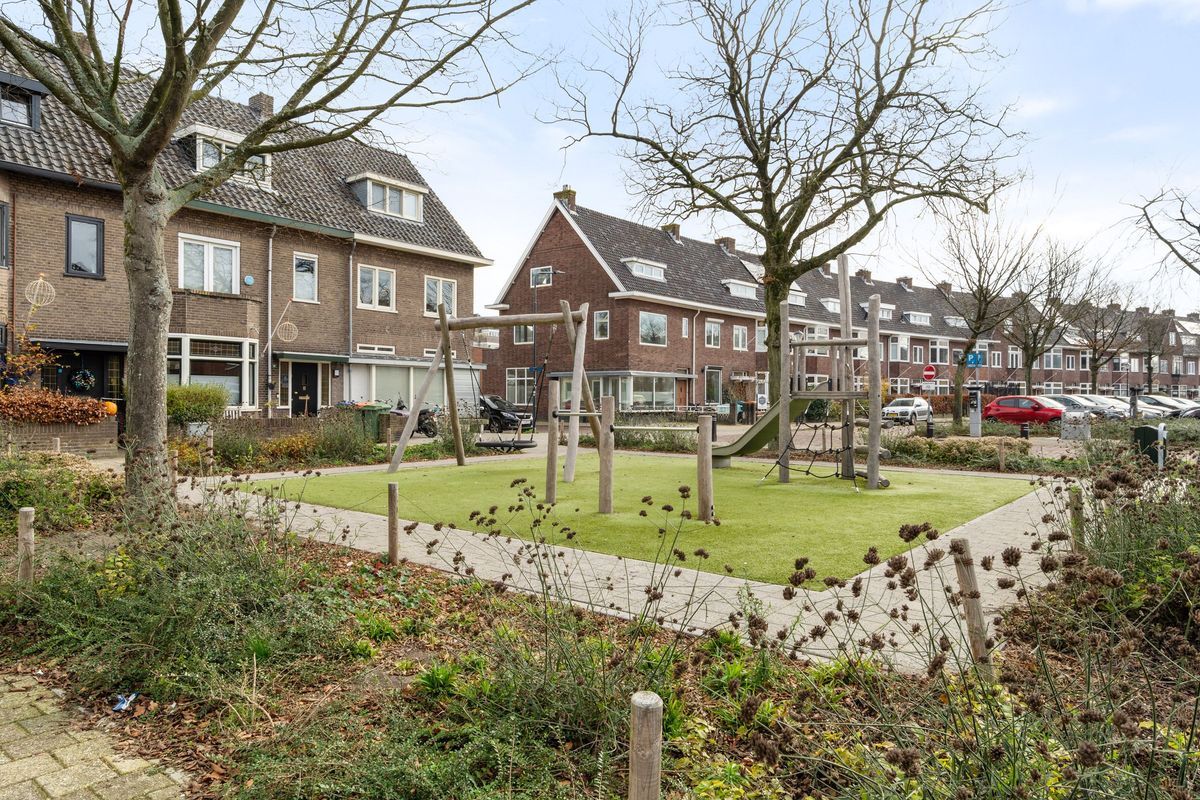 Maanstraat 12 Photo Blur 32