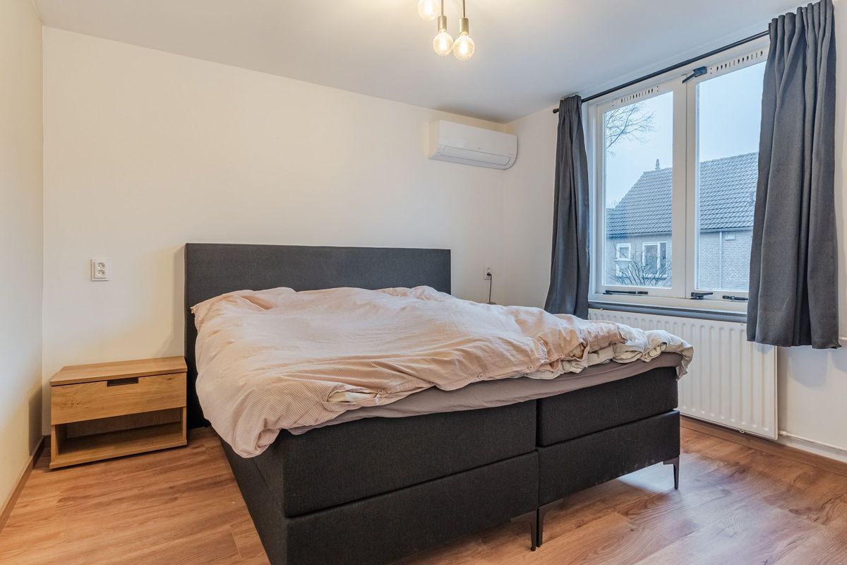 Bongelakker 23 Photo Blur 20