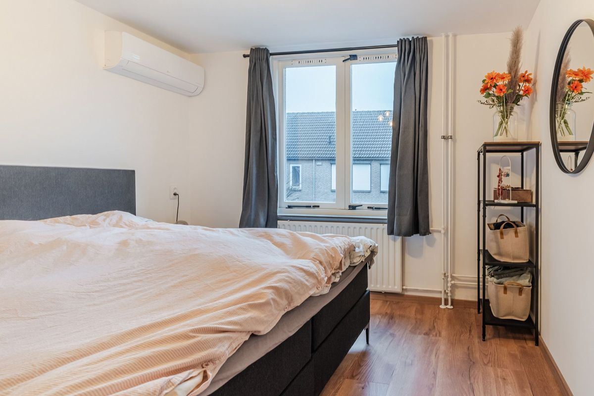 Bongelakker 23 Photo Blur 21