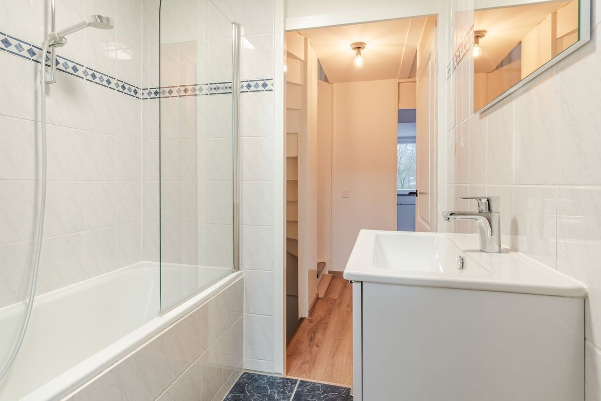 Bongelakker 23 Photo Blur 31