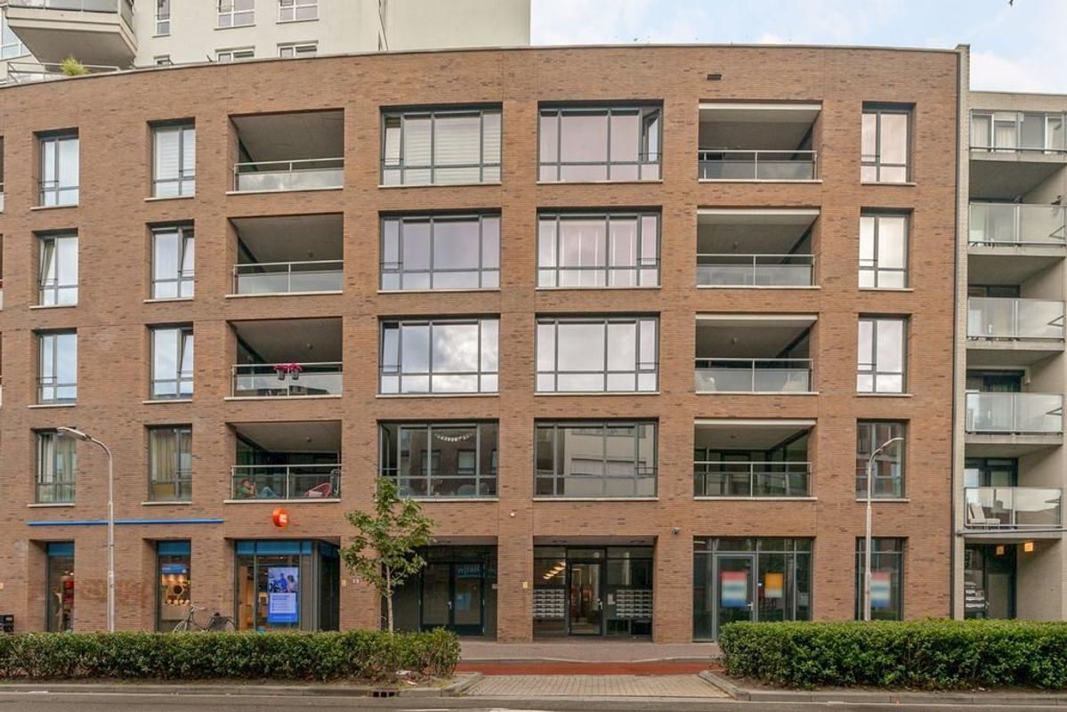 Piusplein 28 - 26 Photo Blur 18