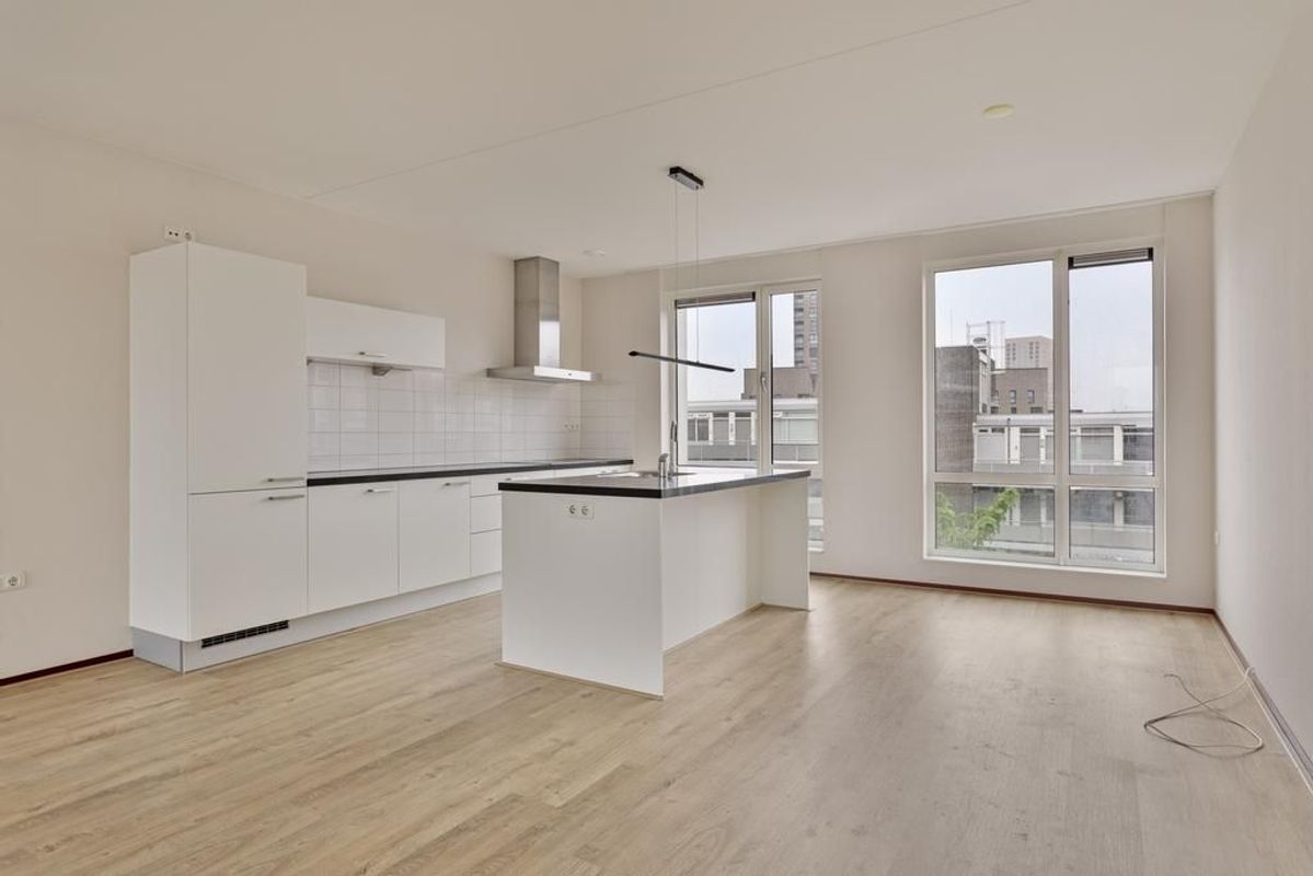 Piusplein 28 - 26 Photo Blur 2