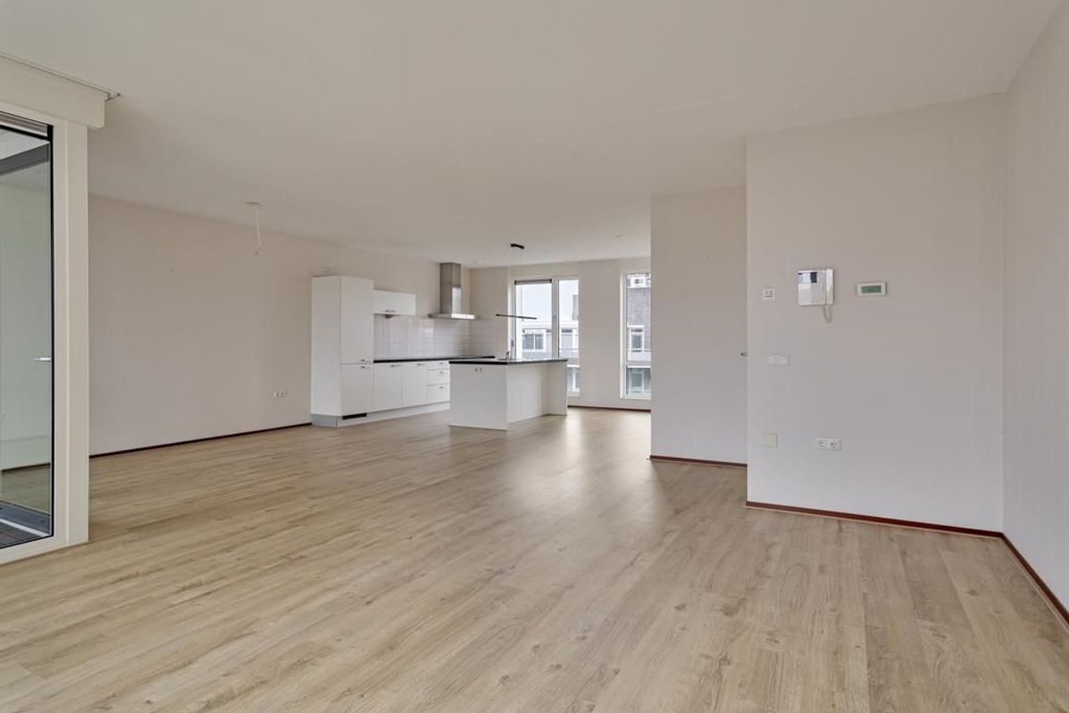 Piusplein 28 - 26 Photo Blur 0