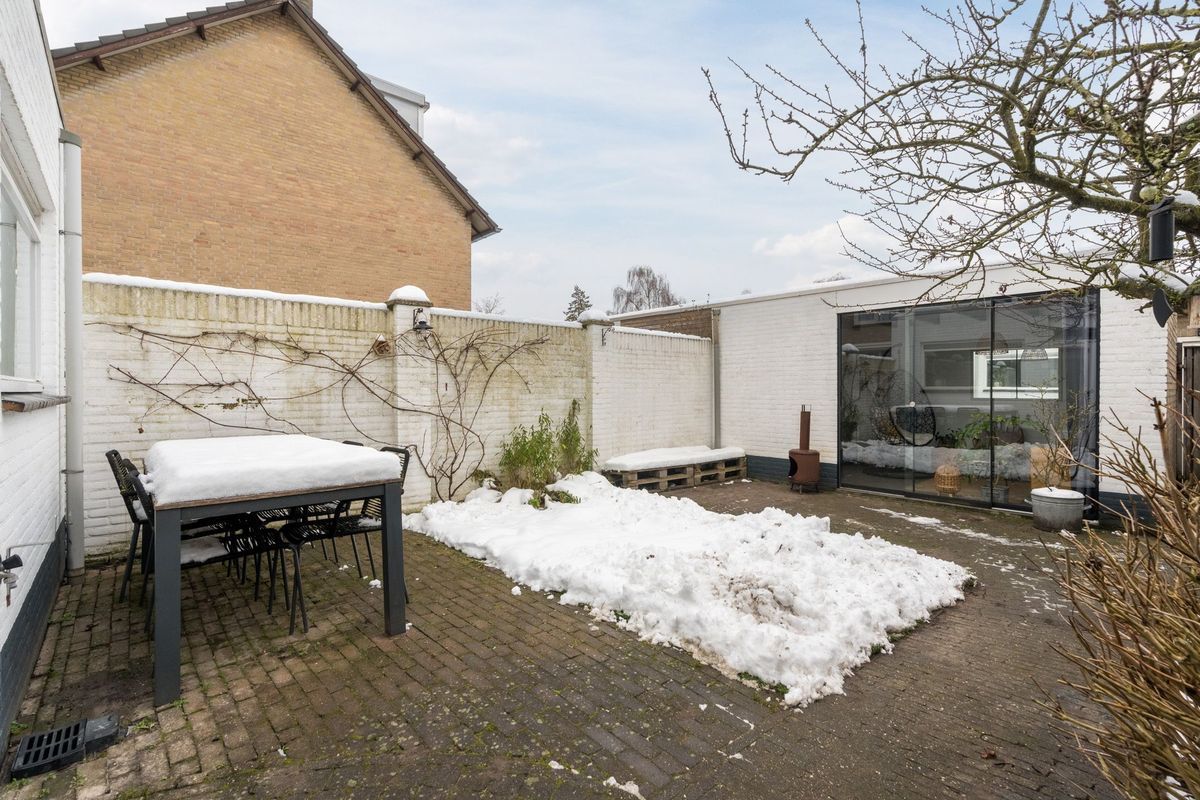 Hazelaar 33 Photo Blur 39