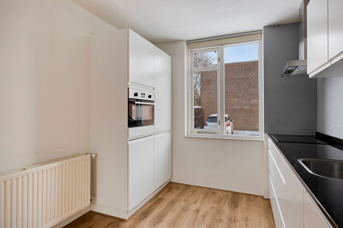 Schoenmaker 2 Photo Blur 9