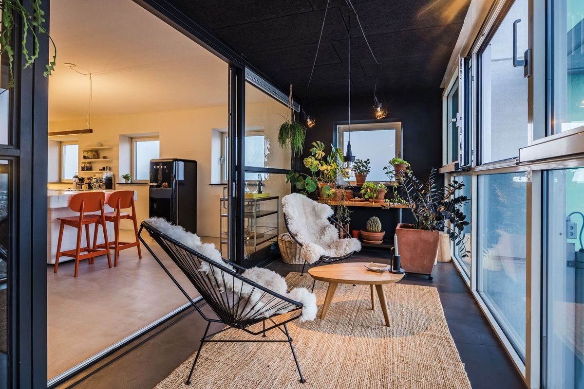 Westpoint 148 Photo Blur 13