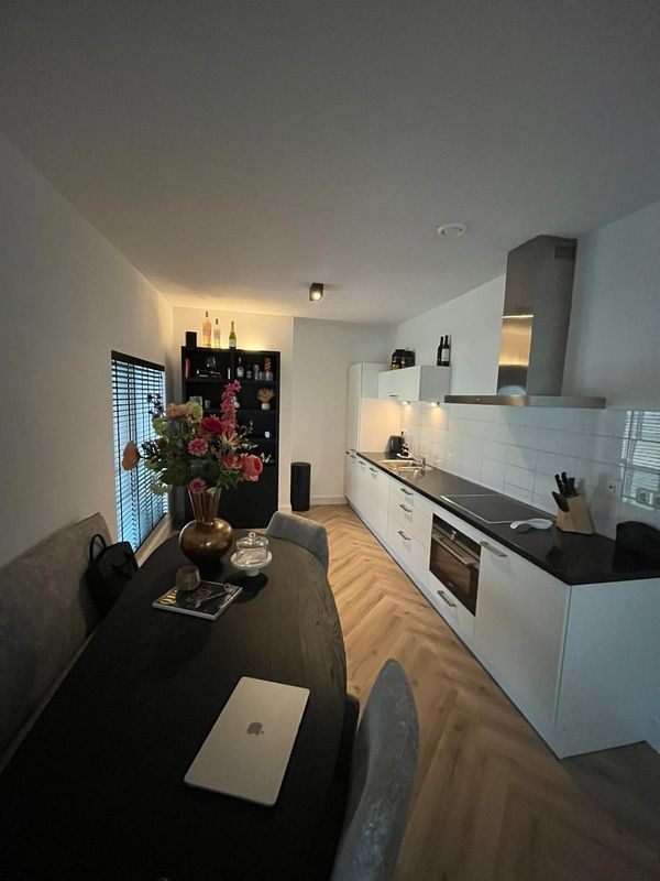 Piusplein 28 - 02 Photo Blur 3