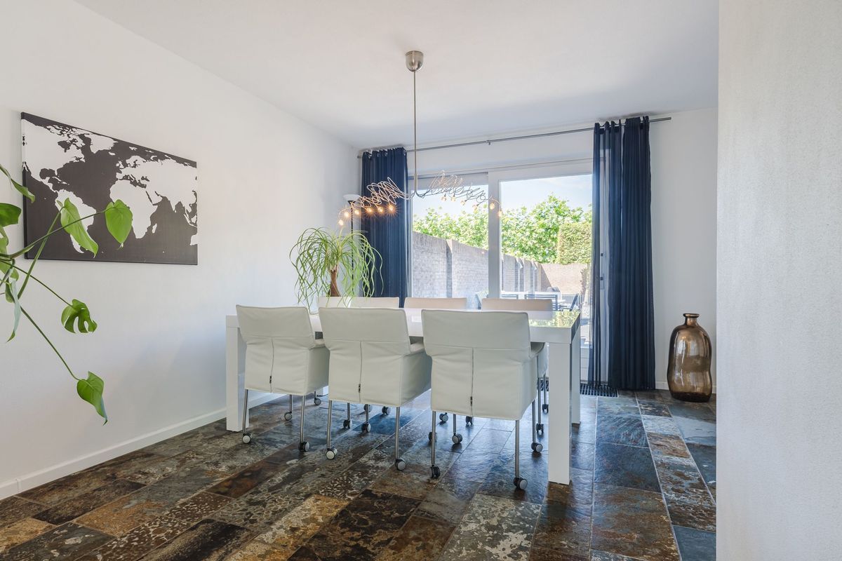 Lennondreef 33 Photo Blur 4