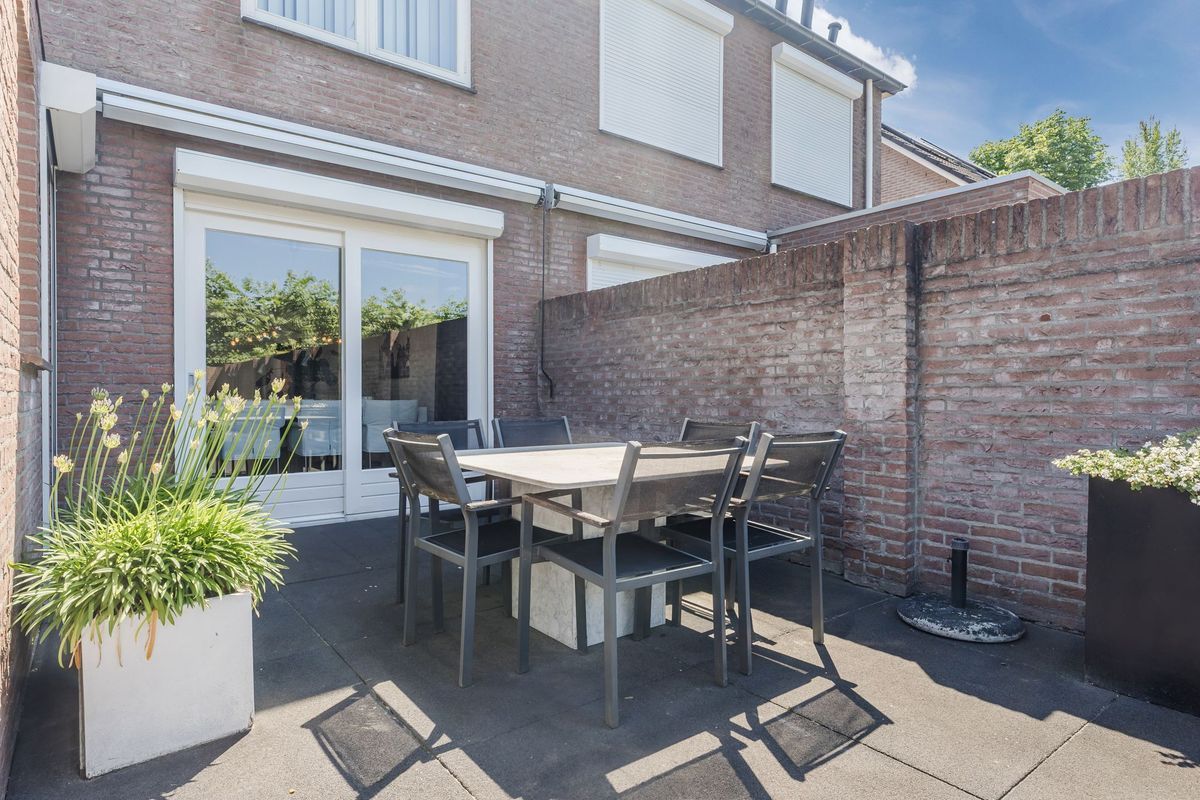 Lennondreef 33 Photo Blur 24