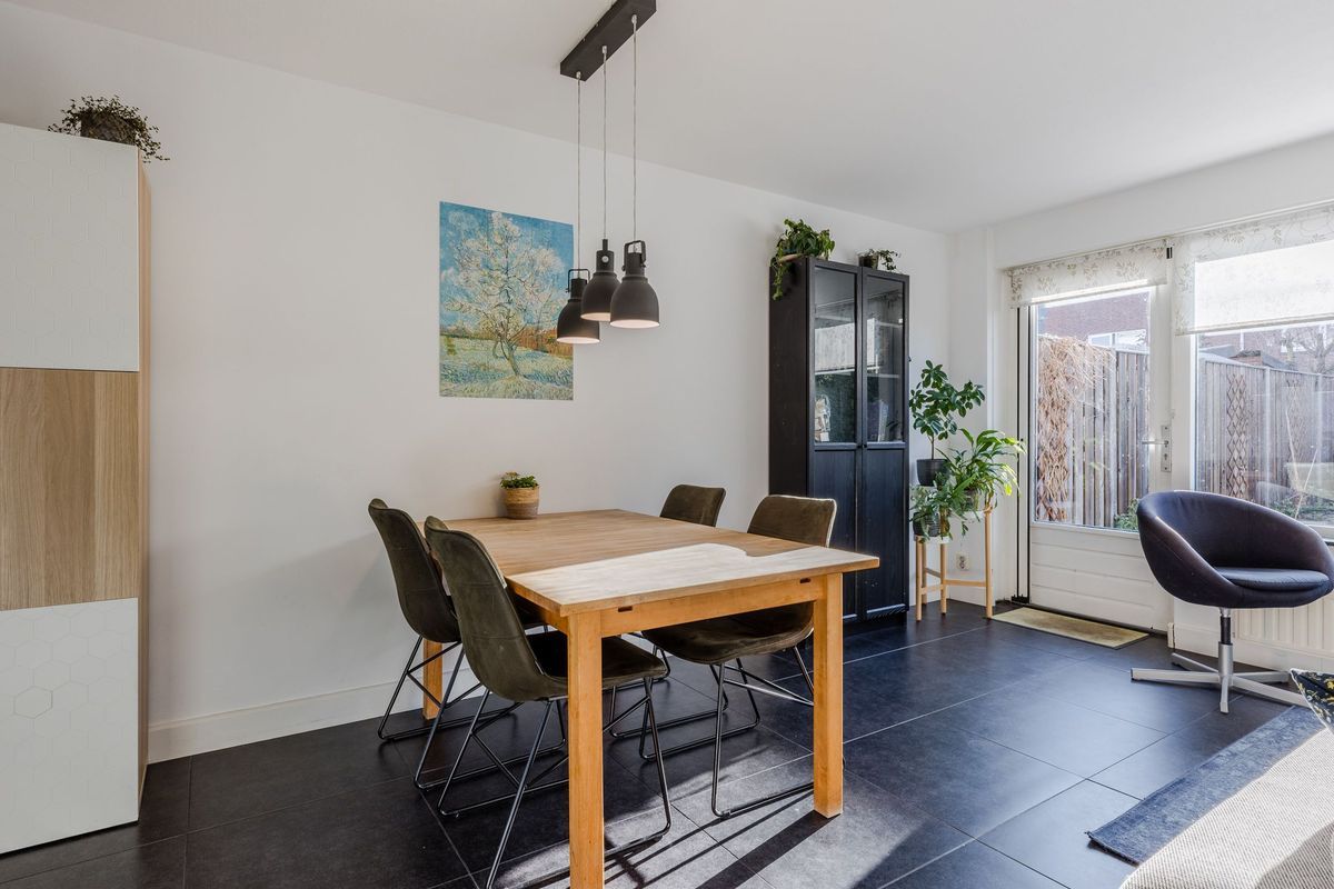 Santpoortplein 44 Photo Blur 5