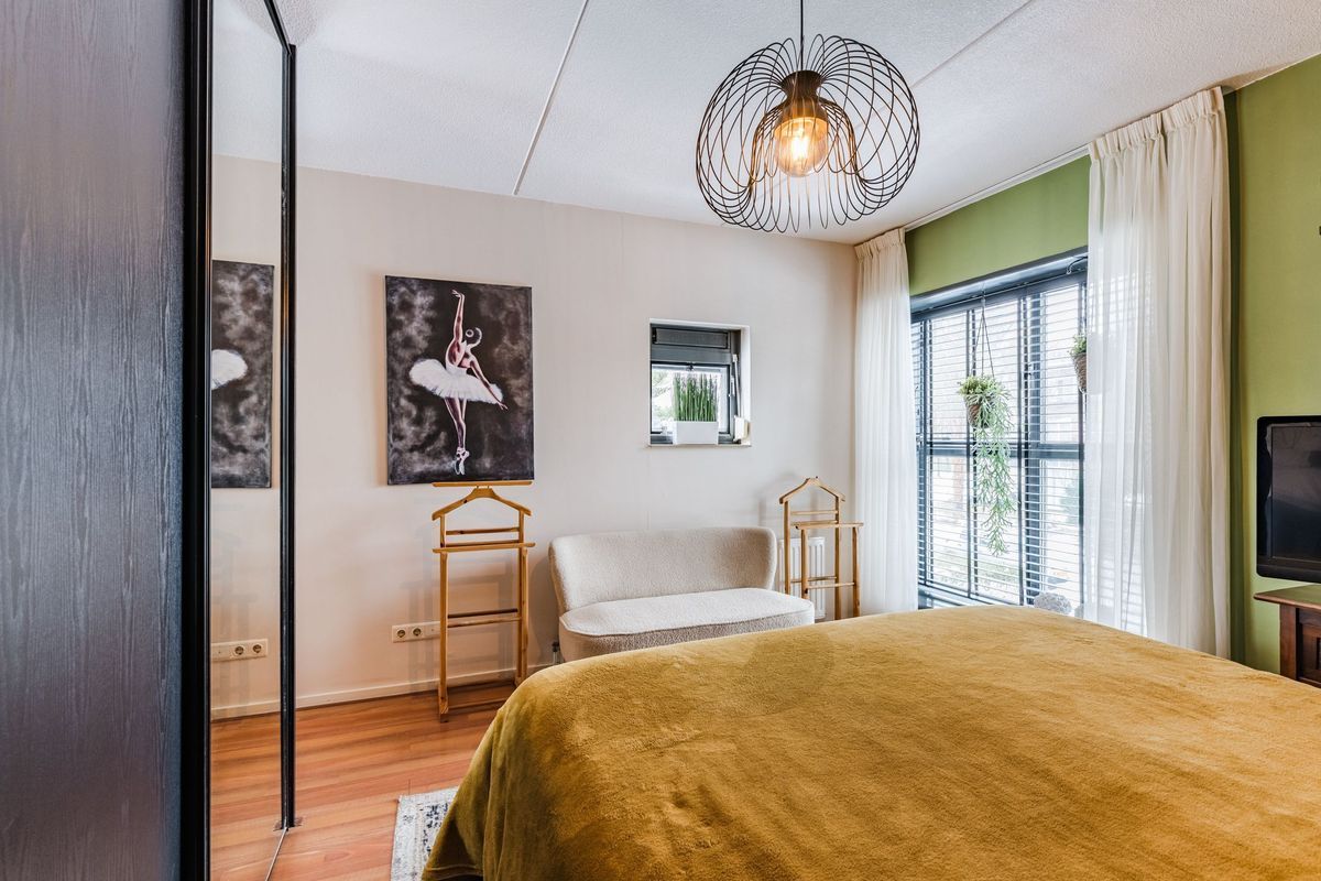 Maasbommelstraat 36 Photo Blur 14