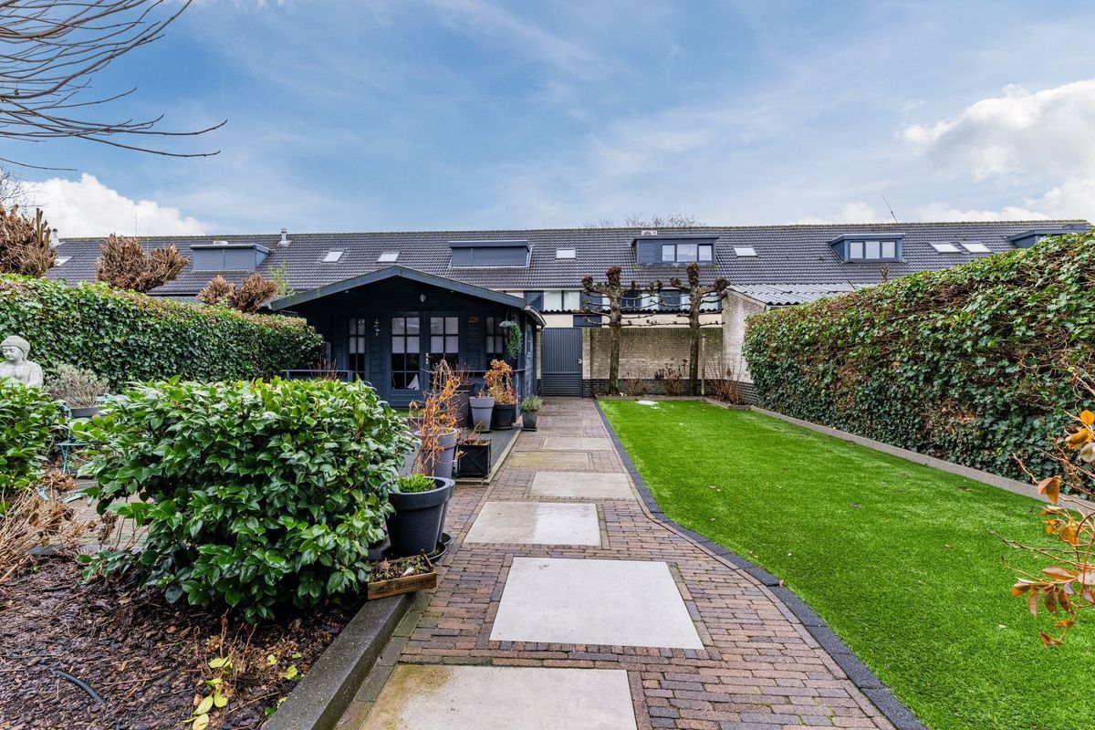 Maasbommelstraat 36 Photo Blur 36