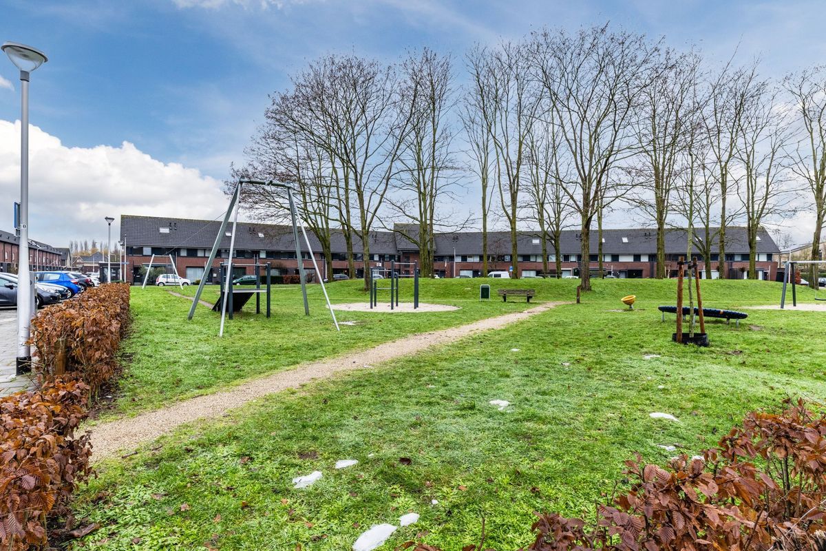 Maasbommelstraat 36 Photo Blur 42