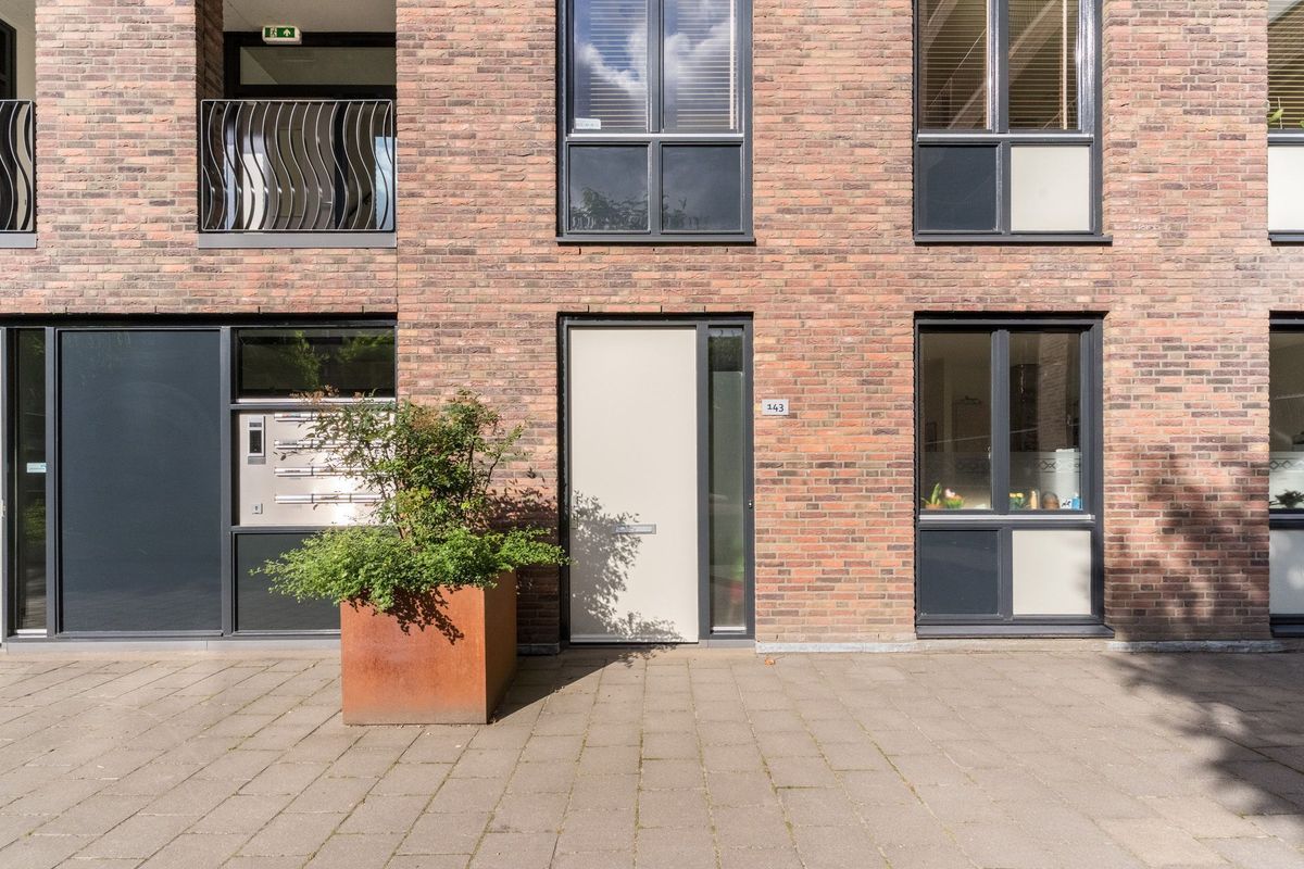 Buxusplaats 143 Photo Blur 16