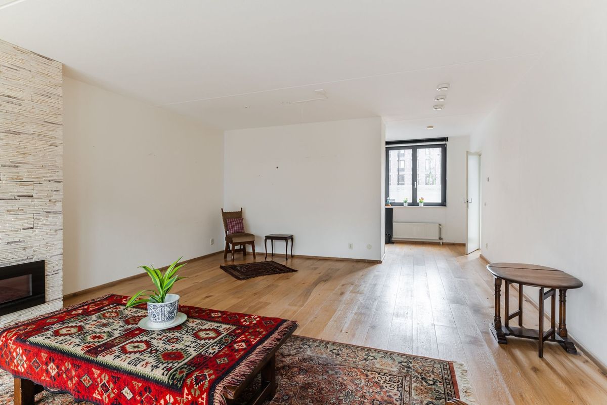 Buxusplaats 143 Photo Blur 2