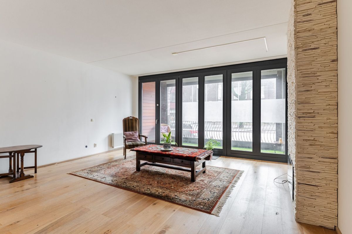 Buxusplaats 143 Photo Blur 3