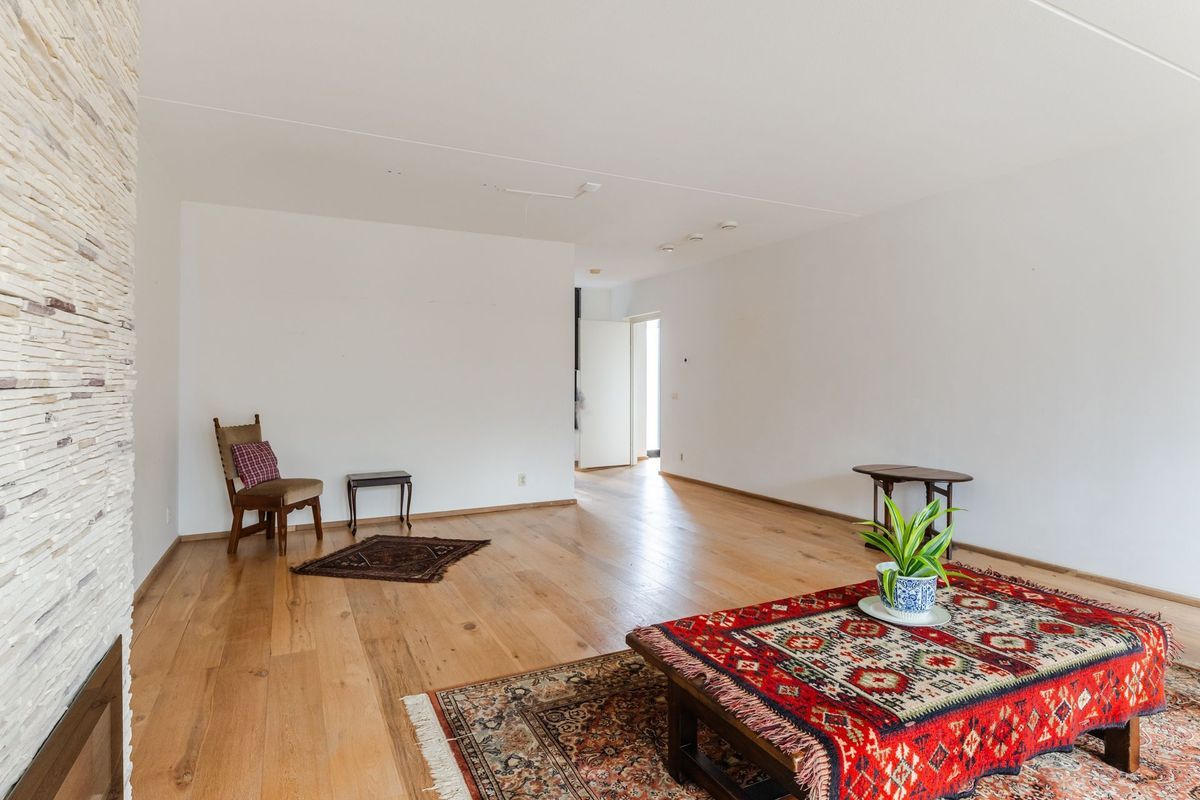 Buxusplaats 143 Photo Blur 4