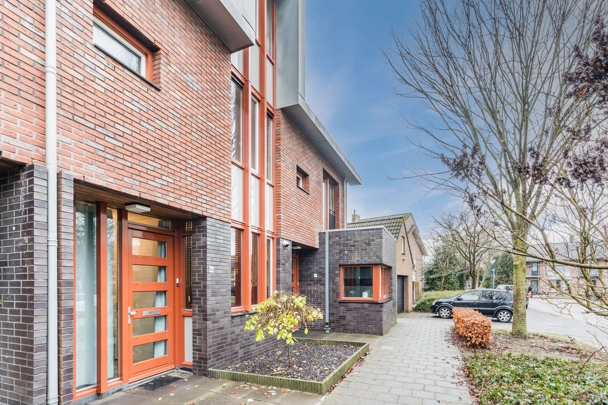 Volmolenplein 6 - A Photo Blur 5