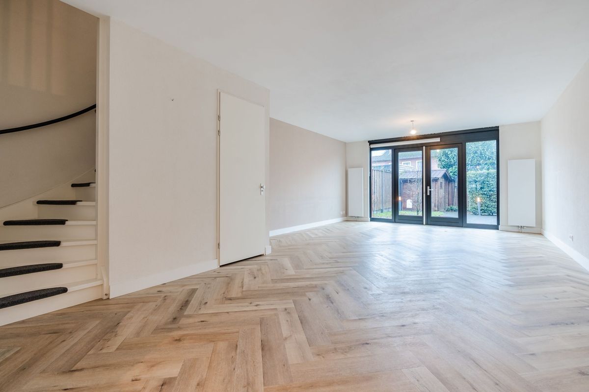 Volmolenplein 6 - A Photo Blur 8