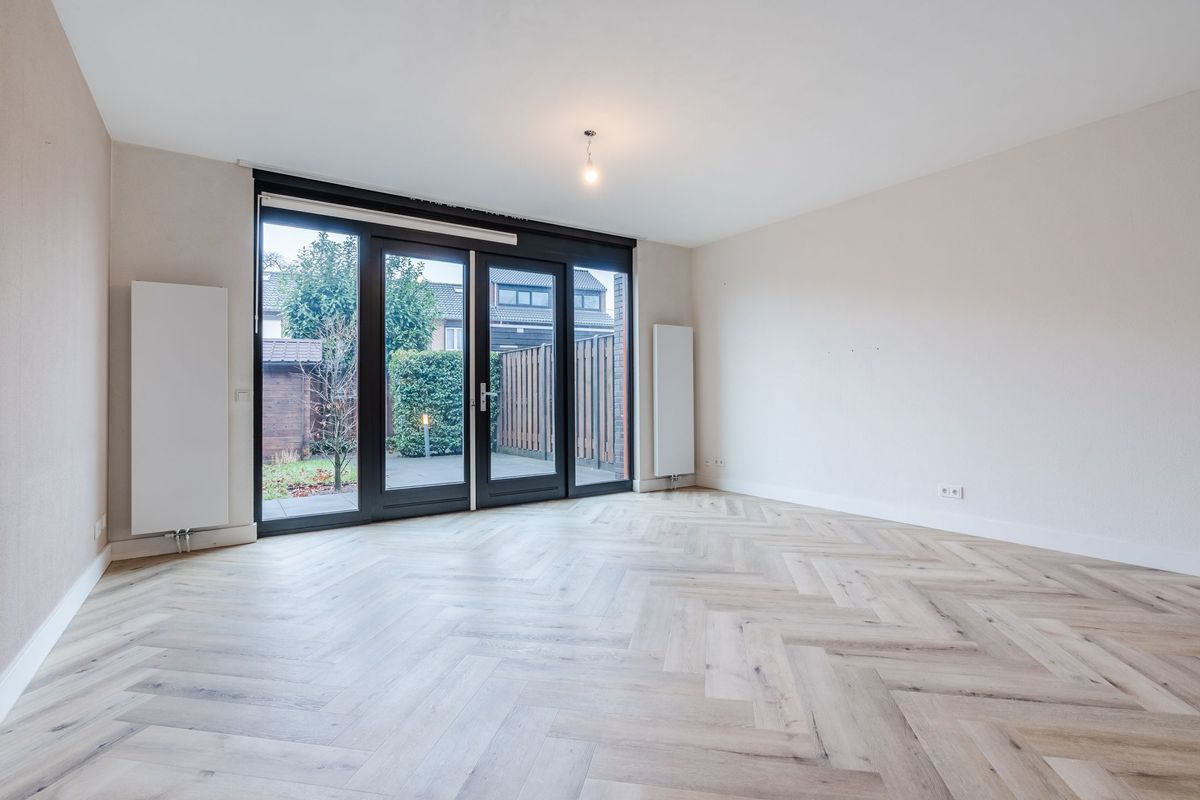 Volmolenplein 6 - A Photo Blur 10